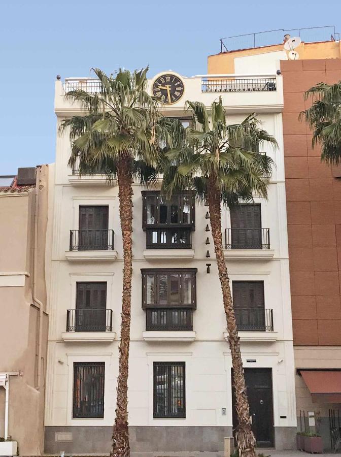 מאלגה The Clock House Luxury Urban Suites חדר תמונה